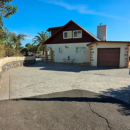 Carlitos By Vista Gomera אדחה