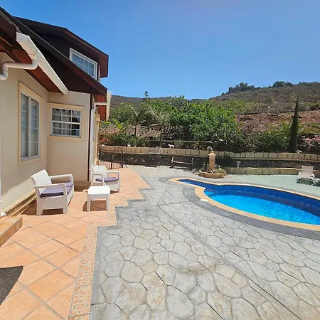 Carlitos By Vista Gomera אדחה