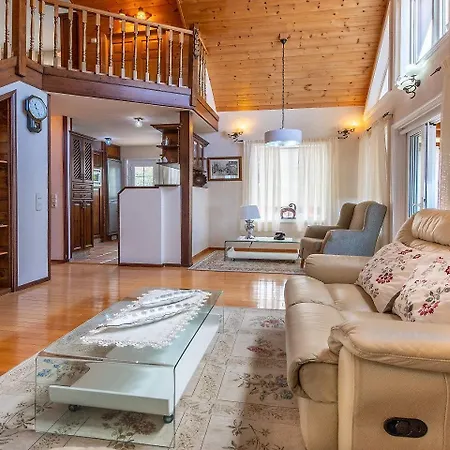 Carlitos By Vista Gomera *