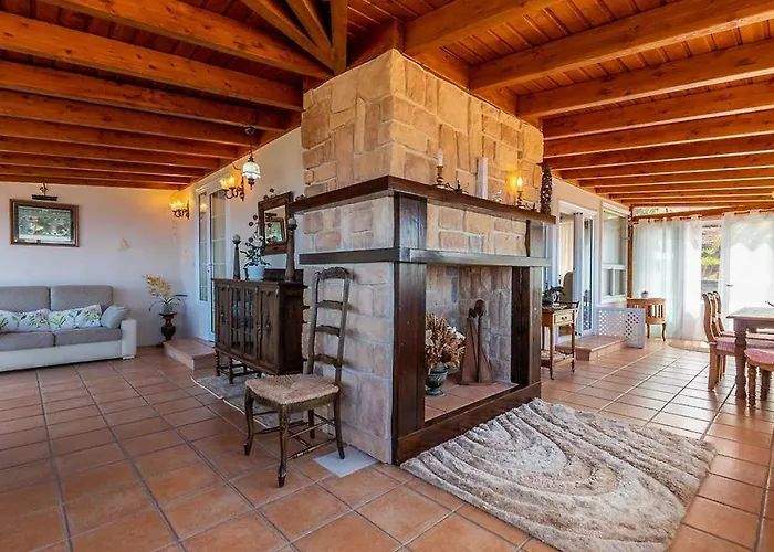 Carlitos By Vista Gomera