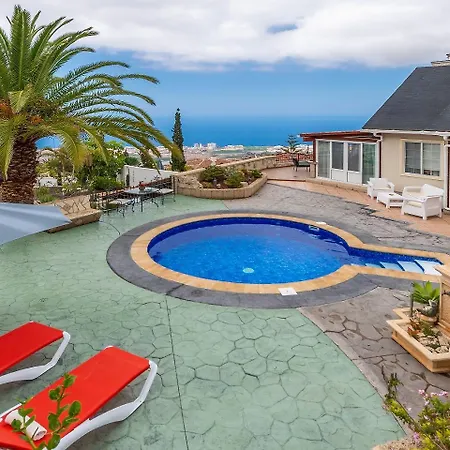 Carlitos By Vista Gomera