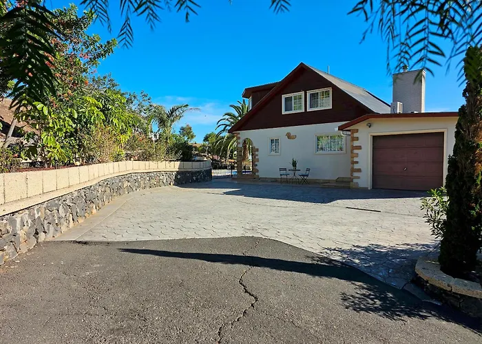 Carlitos By Vista Gomera * Costa Adeje