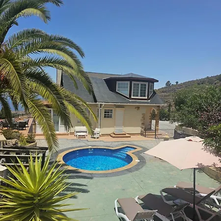 Carlitos By Vista Gomera